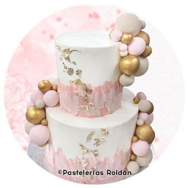 Tarta buttercream con bolitas